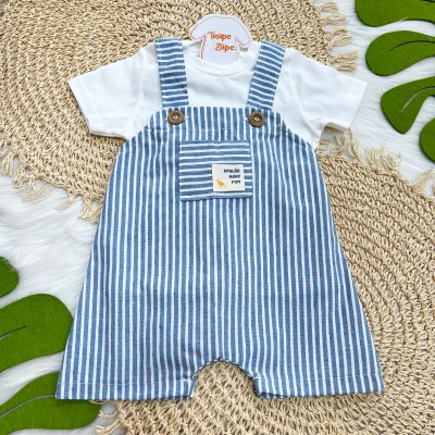 Jardineira em Linho Listrada Azul e camiseta Off